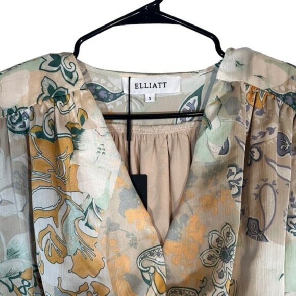 Elliatt Cream Multicolor Floral V-Neck Calvi Cropped Top Women Sz S - Picture 6 of 9